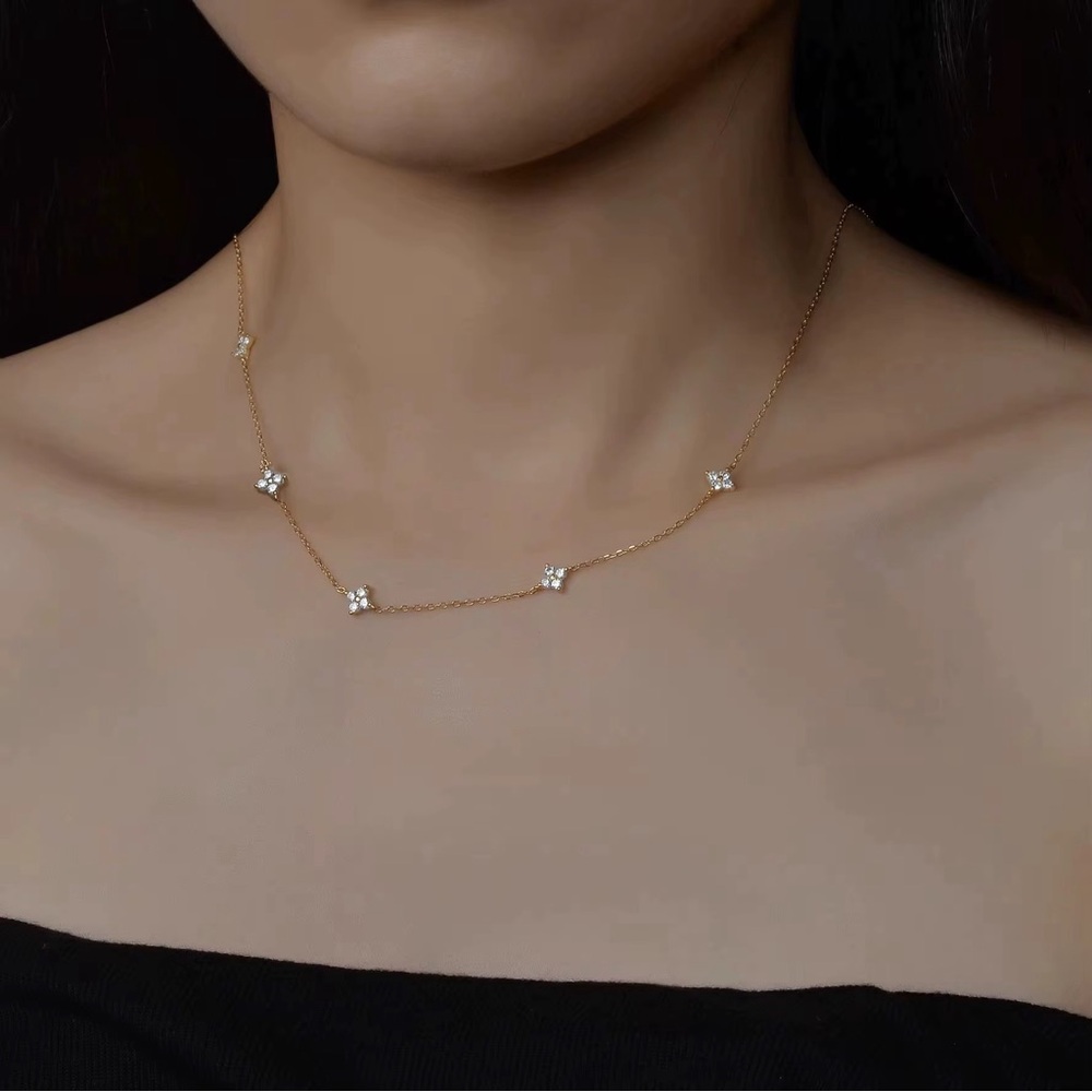 Elegant Gold and Silver Necklace
